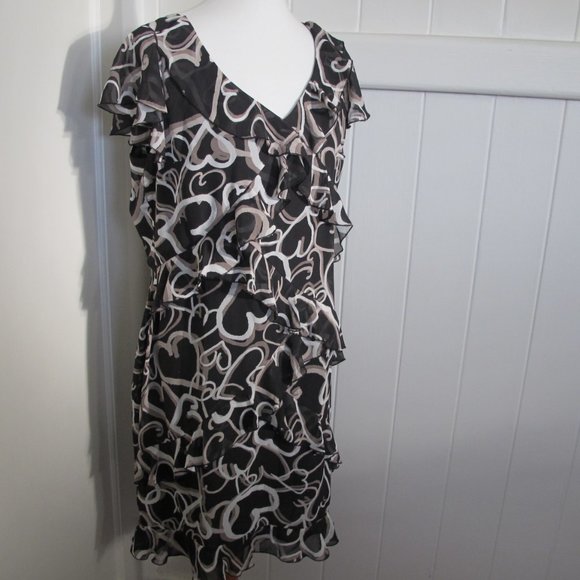 Nine West | Whimsical Heart Ruffle Dress - Picture 5 of 16